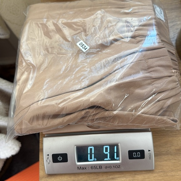 Aritzia Babaton Dexter Pant Starboard Tan Trouser Business Casual Elastic Waist - Picture 10 of 10